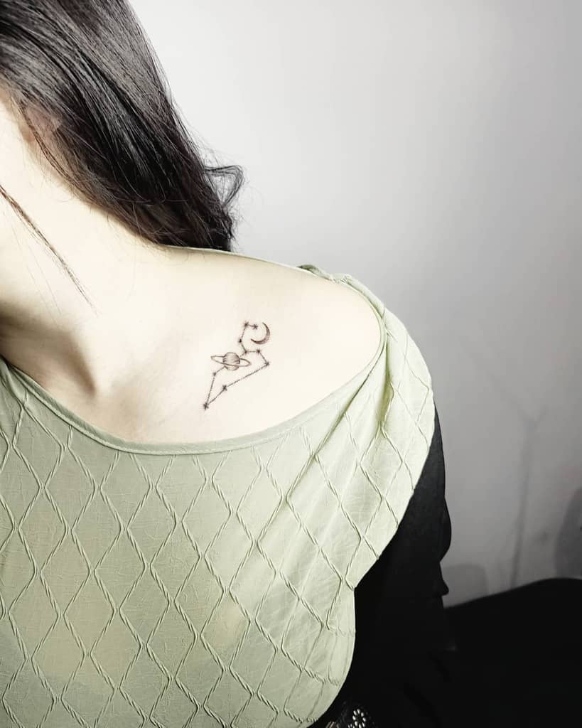 small-constellation-leo-tattoo-shoulder-ktm_ink
