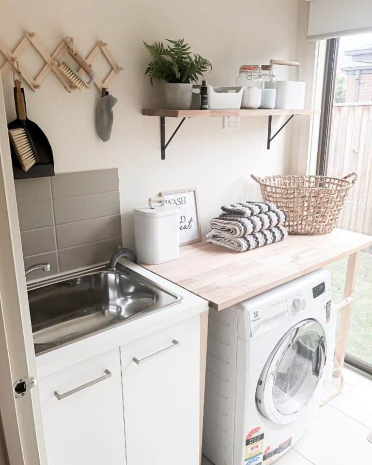 63 Small Laundry Room Ideas for Space-Saving Solutions