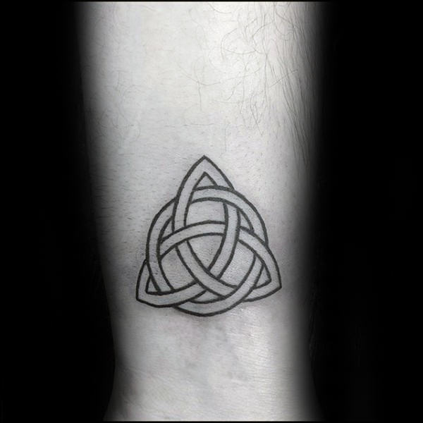 Triquetra. Trinity knot. Celtic symbol of eternity - Stock Illustration  [33743751] - PIXTA