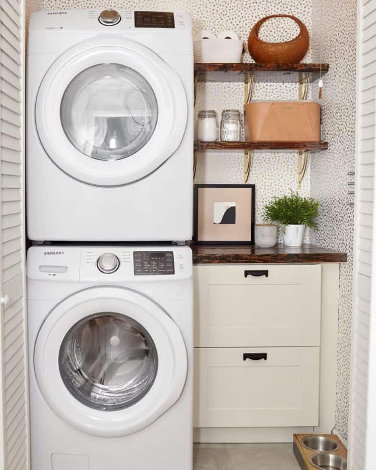 Efficient and Stylish Ideas for Your Laundry Closet