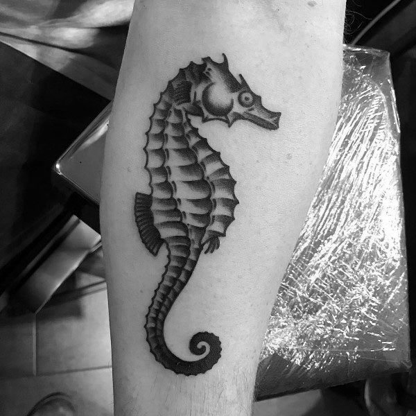 Featured image of post Seahorse Tattoo Men Check out our seahorse tattoo selection for the very best in unique or custom handmade pieces from our tattooing shops