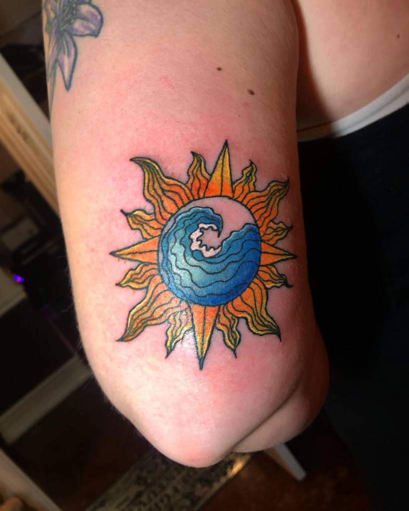 sun-ocean-tattoo-lindsayttattoos