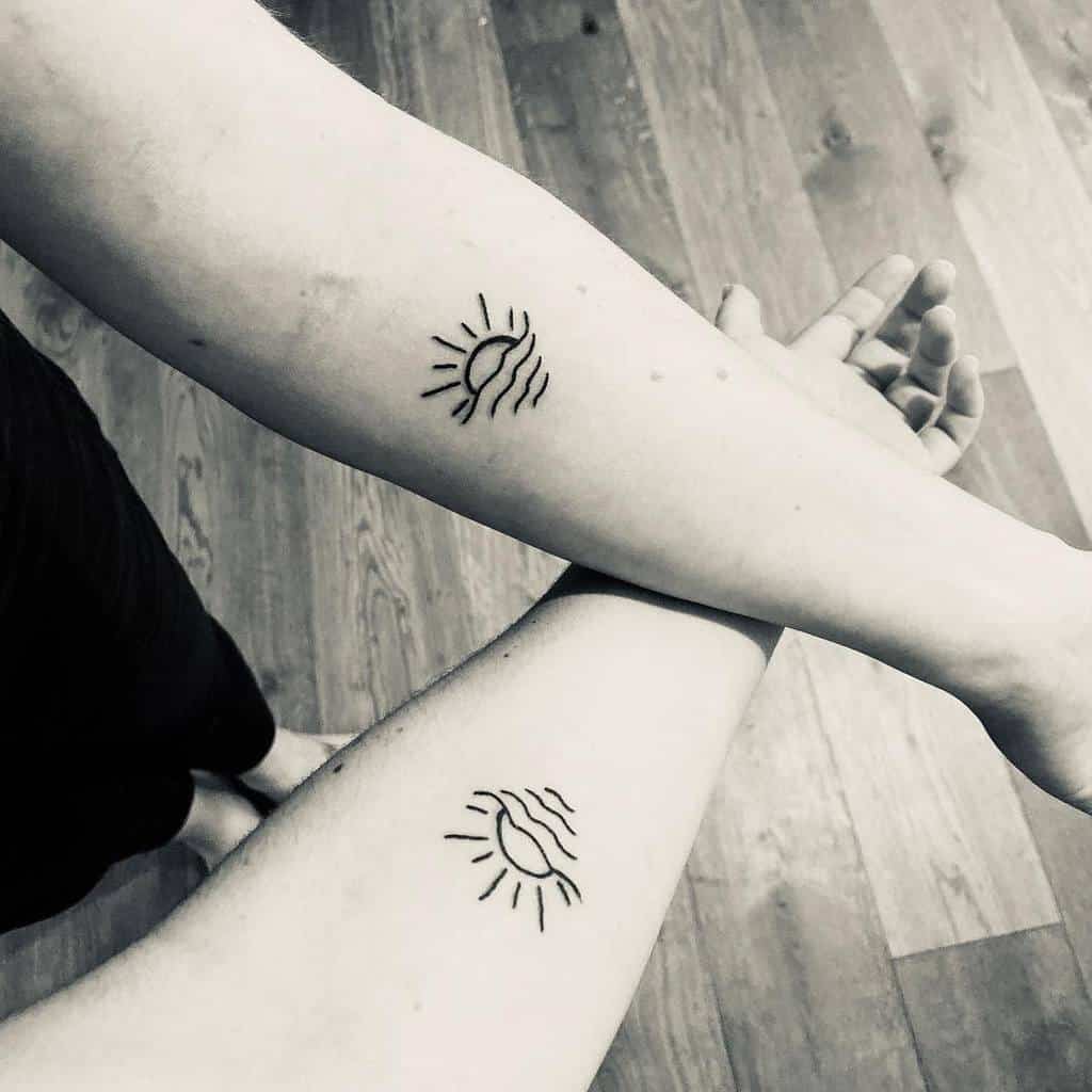 sun-wave-sister-tattoo-rarasciacca