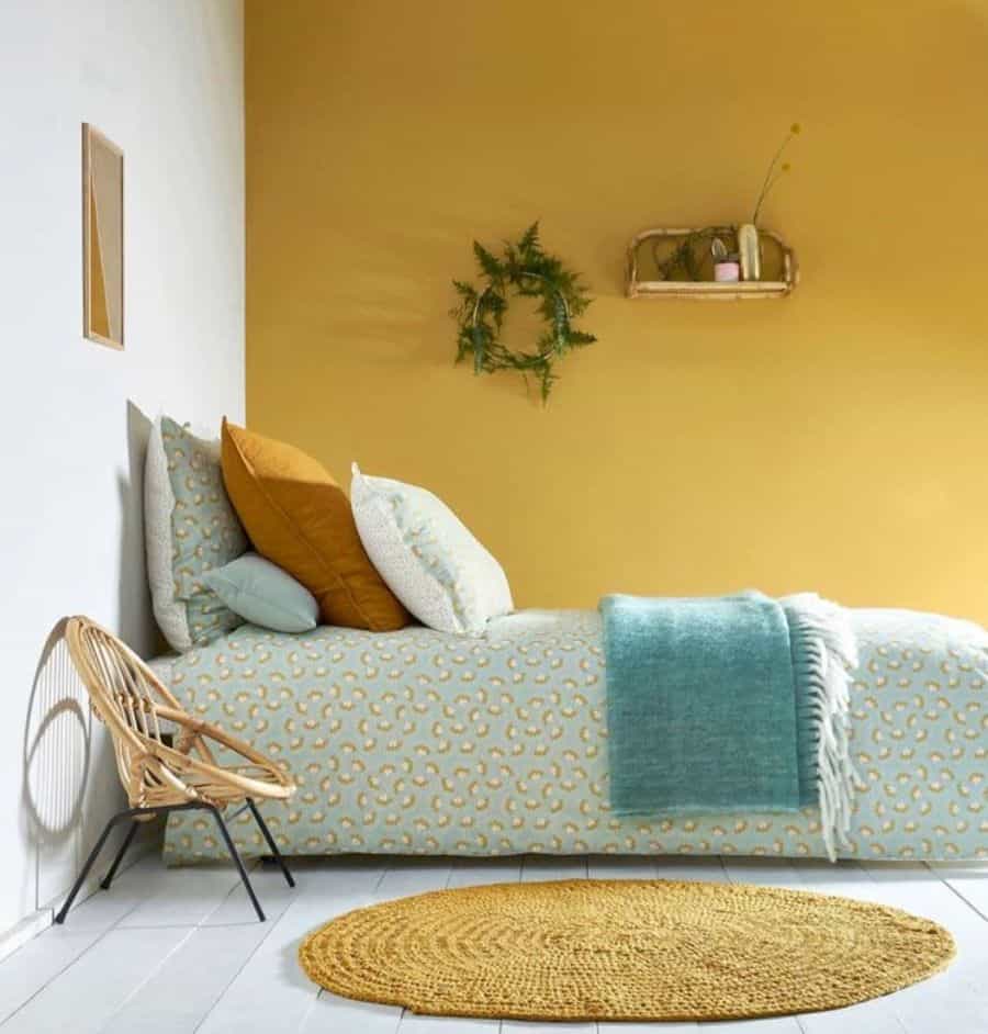 teens yellow bedroom ideas saltydoginteriordesign