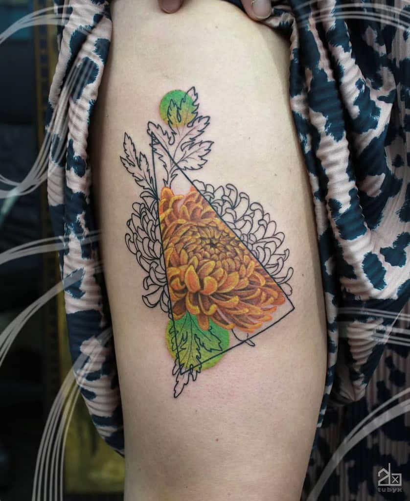 thigh geometric flower tattoo tubyx