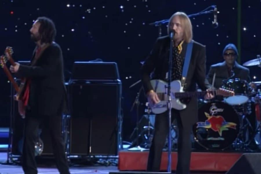 tom petty & the heartbreakers performs at superbowl XLII halftime show