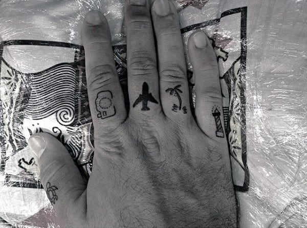 traveling-middle-finger-tattoo-for-guys