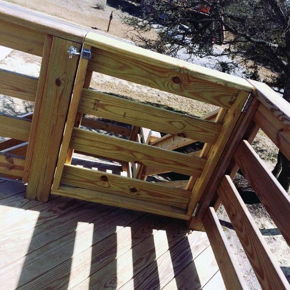repurposed wood pallet gate