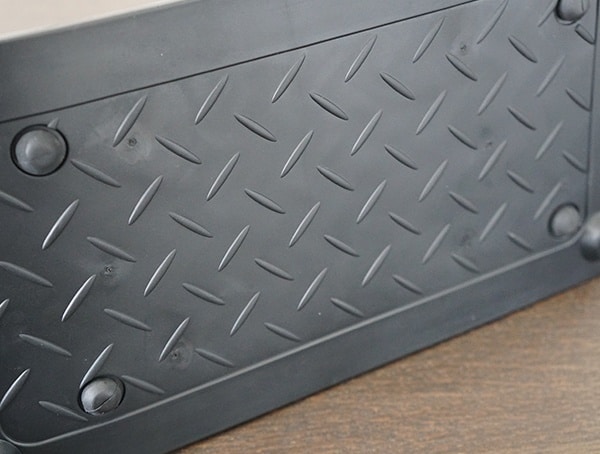 Viair 400p Automatic Compressor Rubber Diamond Plate Bottom