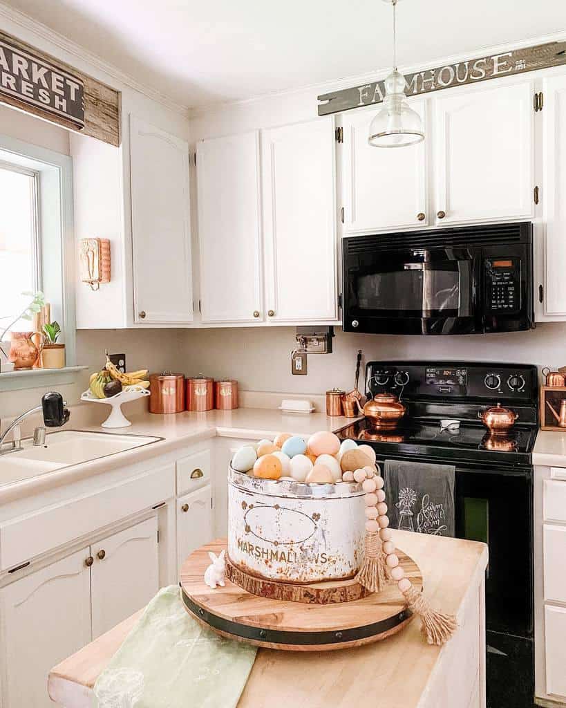 https://nextluxury.com/wp-content/uploads/vintage-farmhouse-kitchen-ideas-rekindledsigns.jpg