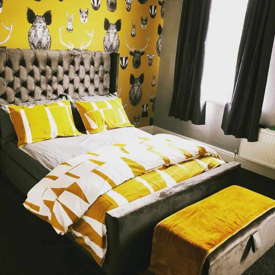 wallpaper yellow bedroom ideas _housetoahome
