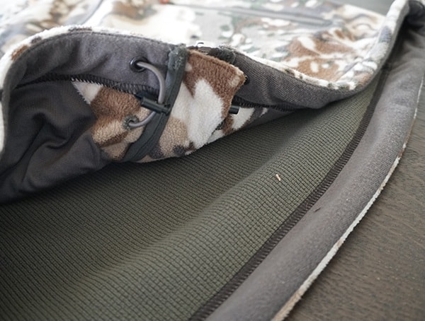 Walls Xelerator Dwr Jacket For Hunting Waist Adjustment Pull Cord