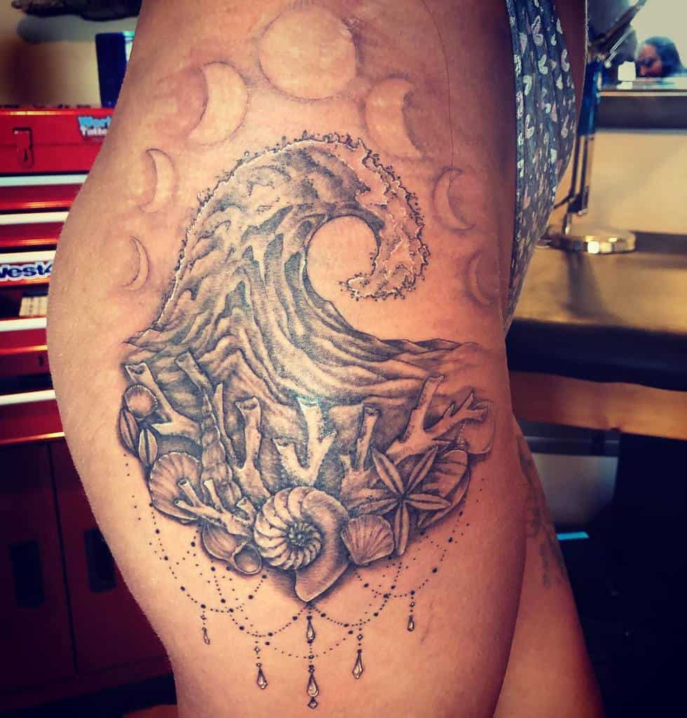 wave-side-hip-tidal-ocean-tattoo-tattoosbyjuliec