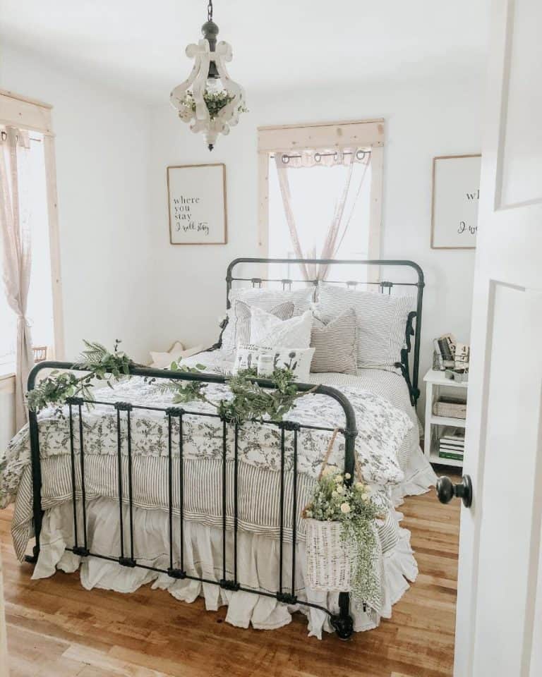 Charming Farmhouse-Inspired Ideas for Your Bedroom