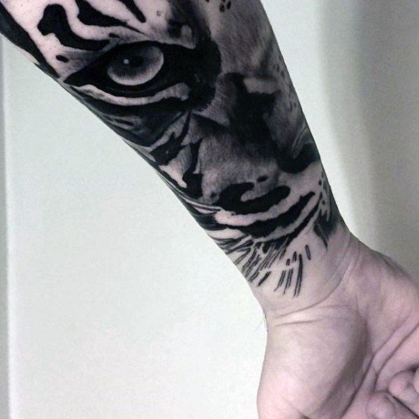 Aggregate more than 71 tigers eye tattoo latest  thtantai2
